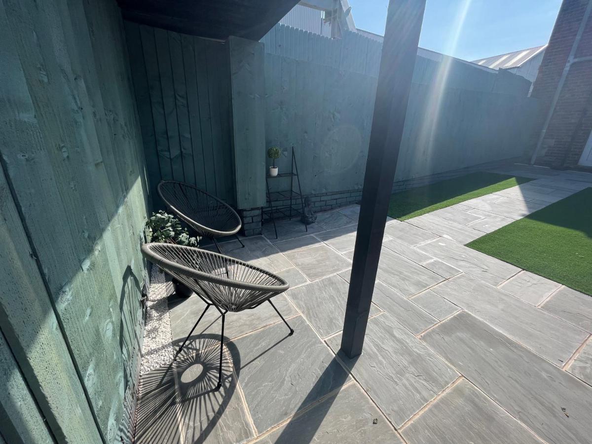 Hilton House Βίλα Μπάρνσλεϊ Εξωτερικό φωτογραφία